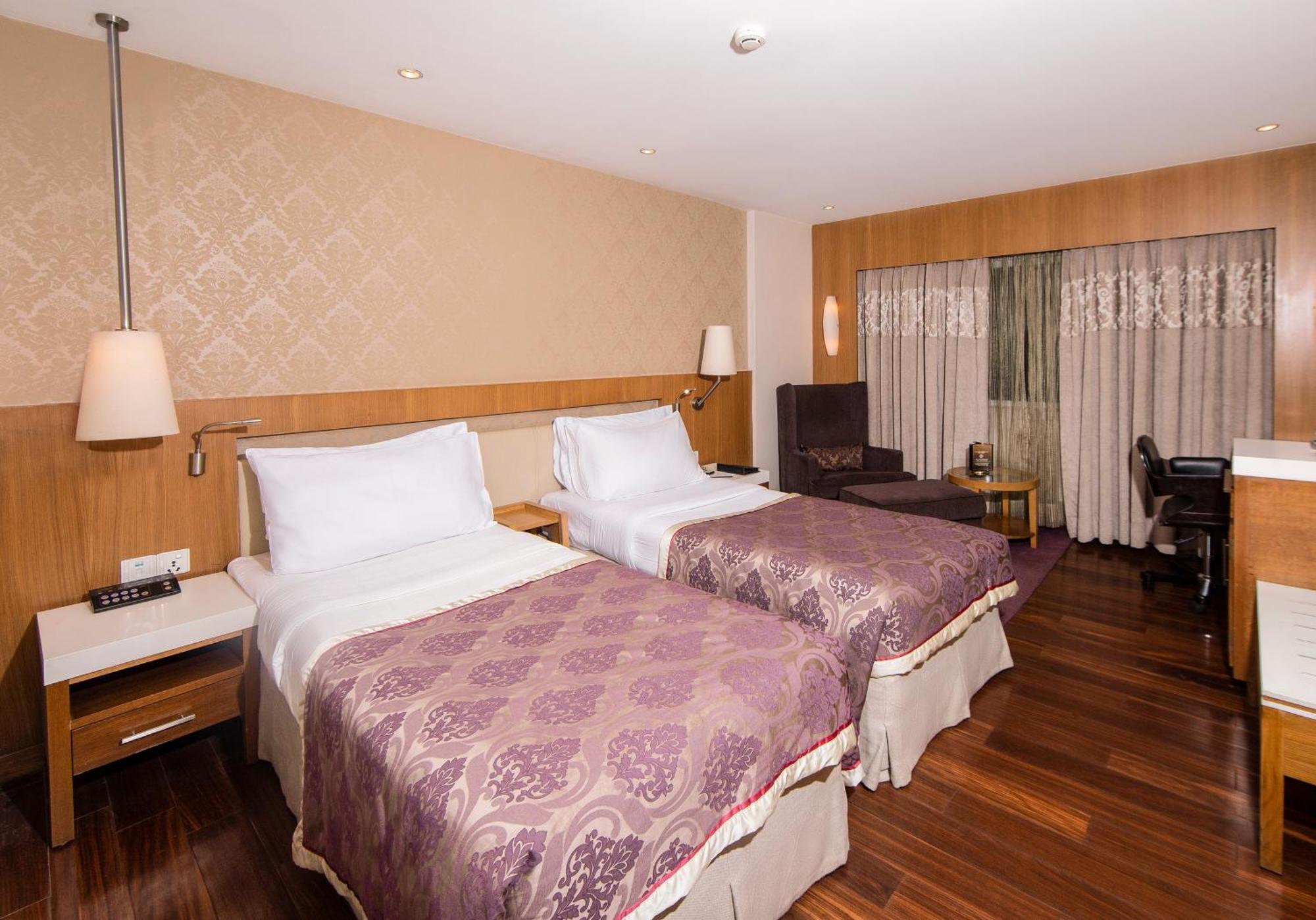 Hotel Bawa International — Foto’s 1